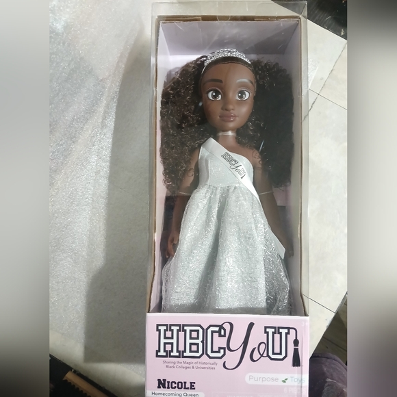 Purpose Toys HBCyoU Homecoming Queen Doll Nicole, 18-inch Doll (NEW) - Picture 3 of 11